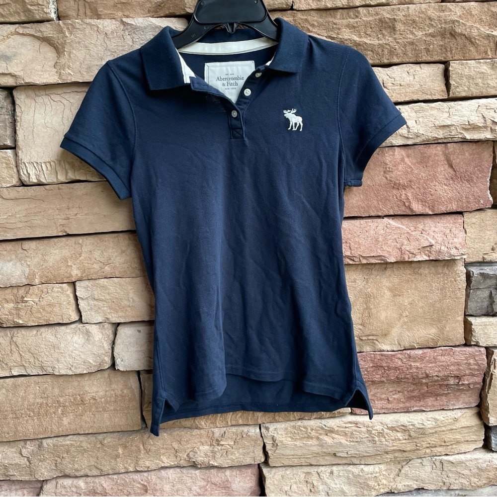 Abercrombie & Fitch navy blue short sleeve collared polo shirt Medium